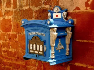 cast aluminum mailbox